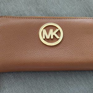 Michael kors leather wallet